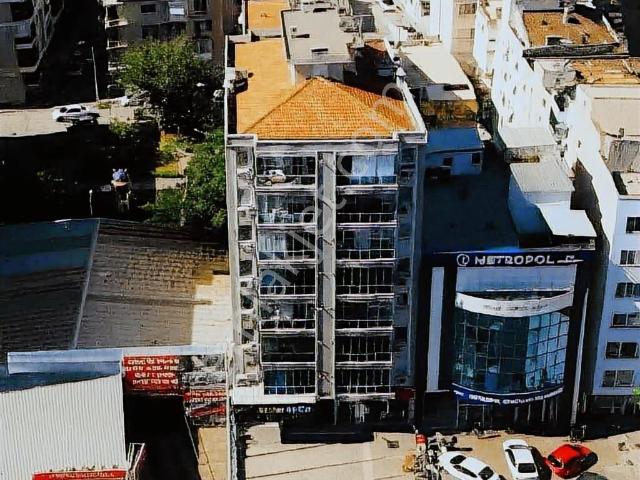 Karşiyaka, İzmir içerisinde satılık mülk