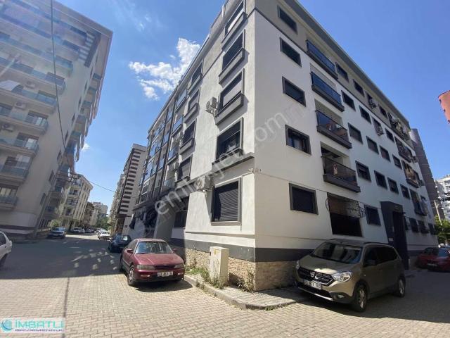 Bayrakli, İzmir içerisinde kiralık mülk