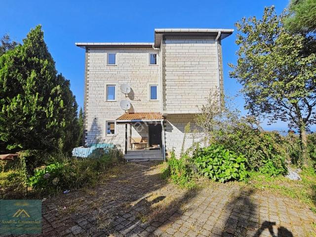 Gülyali içerisinde satılık Villa