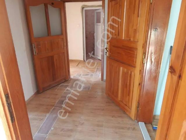 Ağlıboğaz, Kozan içerisinde kiralık Villa