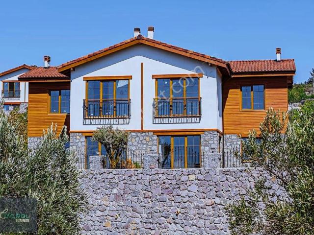 Ayvacik, Çanakkale içerisinde satılık mülk