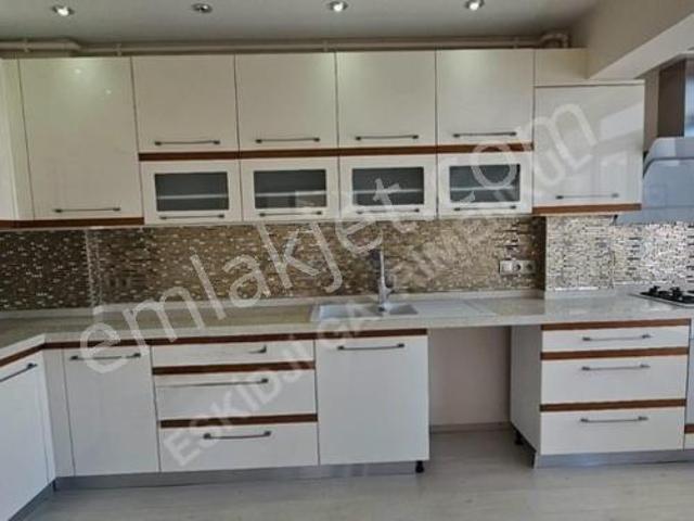 Cevat Paşa Mahallesi, Çanakkale Merkez içerisinde kiralık mülk