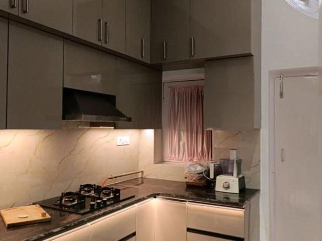Property for rent in Deri