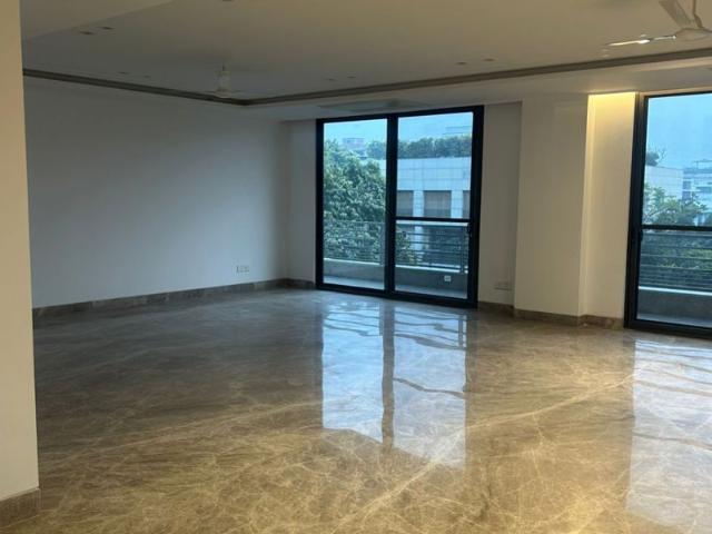Property for sale in Deri