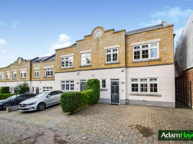 House for rent in London Borough of Barnet, Greater London