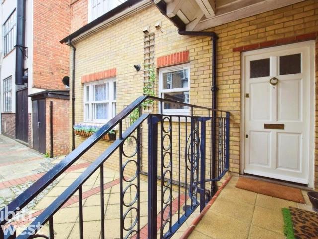 Apartment for rent in New Town, Horsham