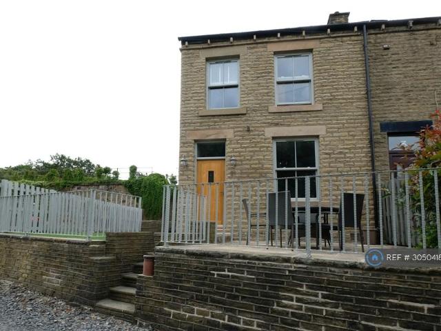 House for rent in Clifton, West Yorkshire