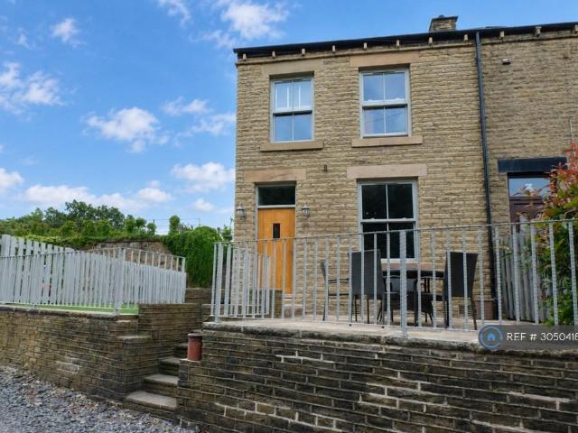 House for rent in Clifton, Calderdale