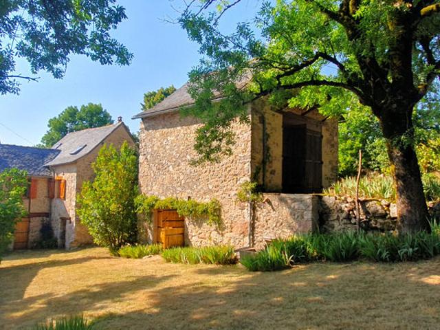 Maison vente à Villefranche-de-Rouergue, Saint-salvadou