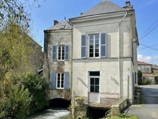 Maison vente à Saint-Jean-d'Angély, Saint-jean-d'angély