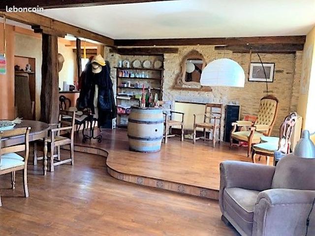 Maison vente à Millau, Connac