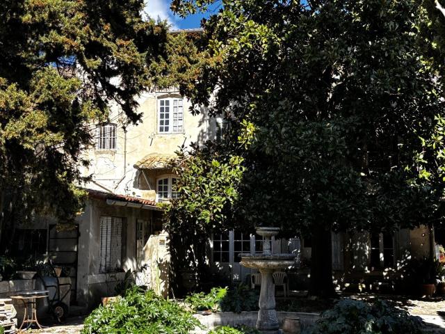 Maison vente à Villeneuve Centre, Villeneuve-lès-Avignon