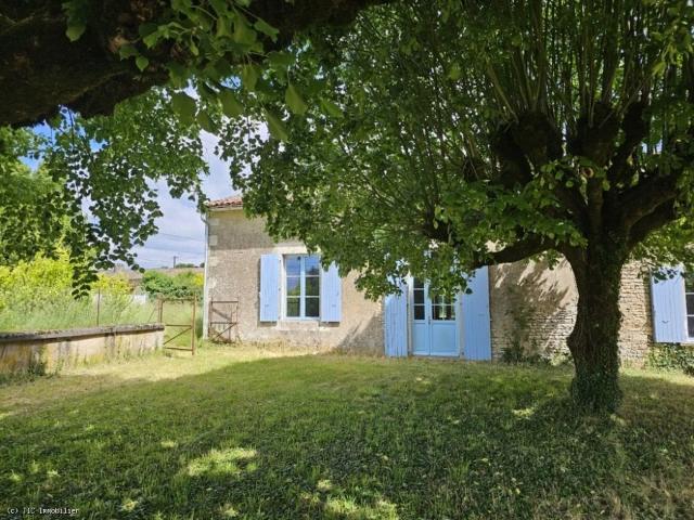 Maison vente à Niort, Limalonges