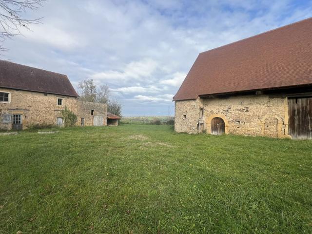 Maison vente à Charolles, Oyé