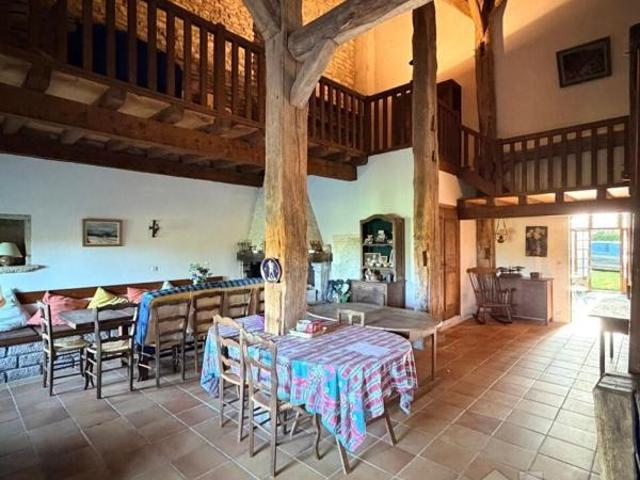 Maison vente à Lons-le-Saunier, Voiteur