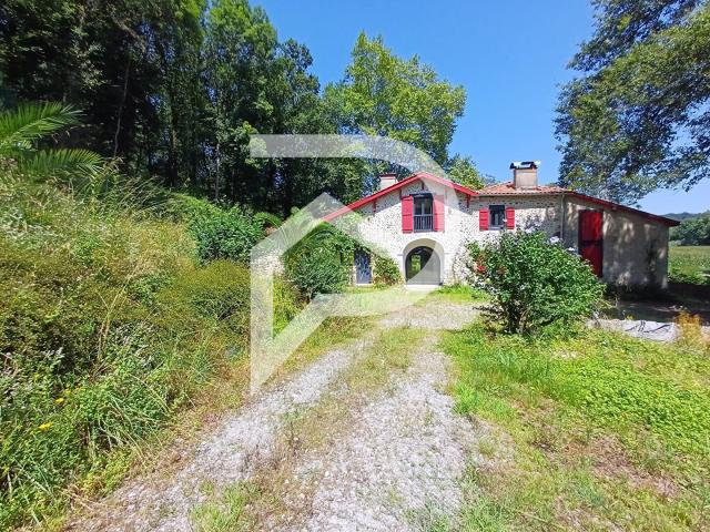 Maison vente à Oloron-Sainte-Marie, Saint-pé-de-léren