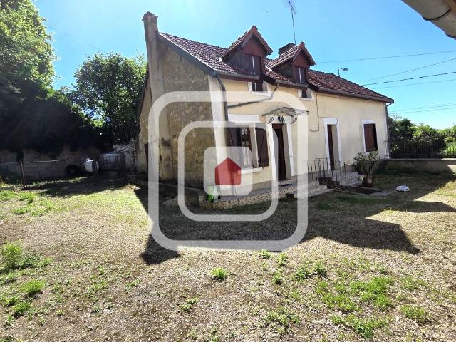 Maison vente à Laon, Bourg-et-comin