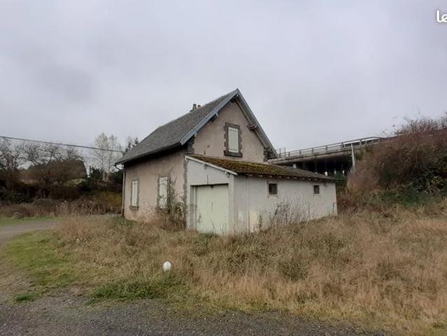 Maison vente à Ruynes-en-margeride