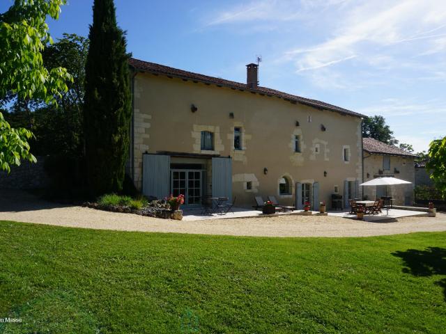 Maison vente à Nontron, Brantôme