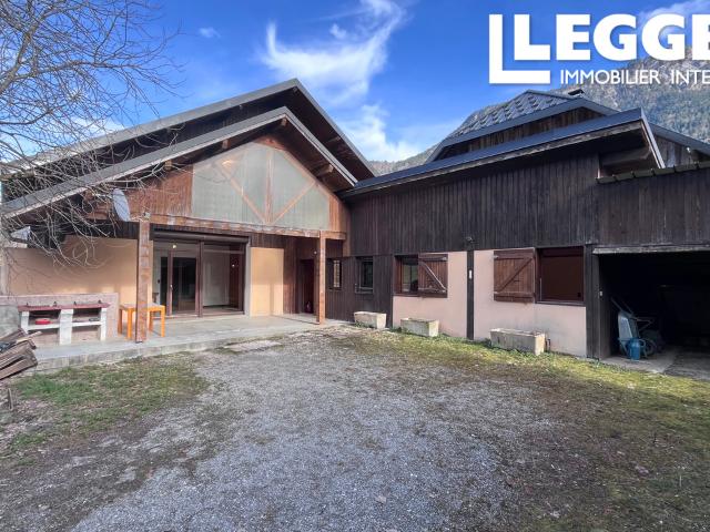 Maison vente à Chambéry, Ecole