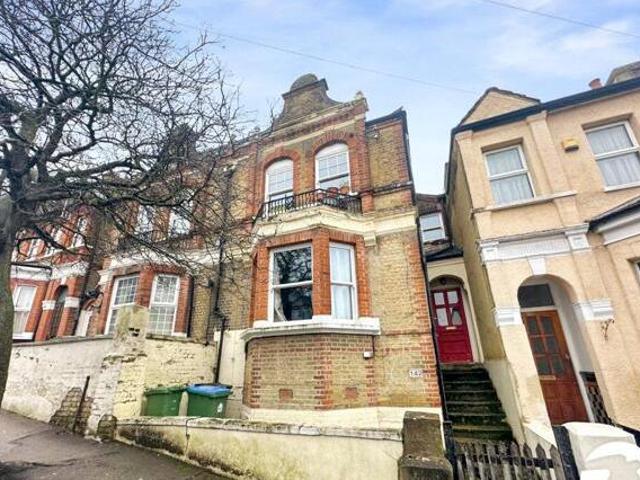 House for rent in Lyons, Greater London