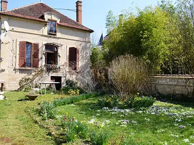 Maison vente à Avallon, Ancy-le-franc