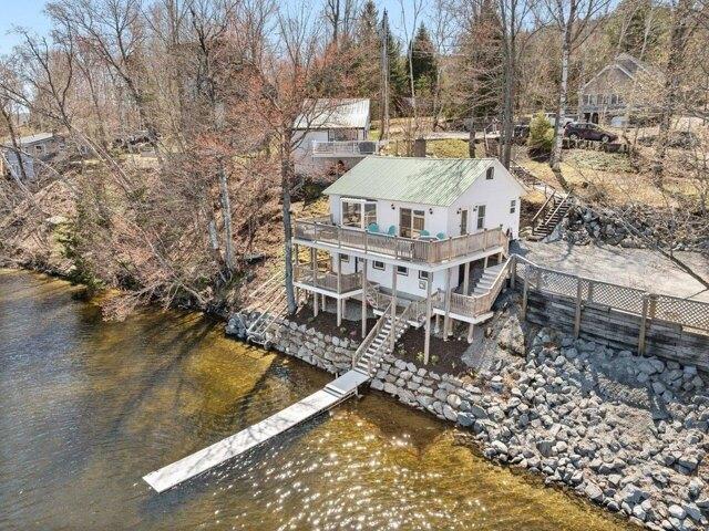House for sale in Island Pond, Vermont