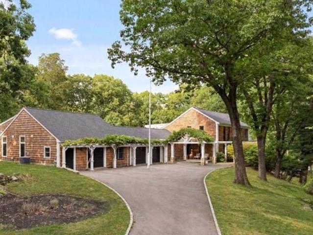 House for sale in Nantasket Junction, Hingham