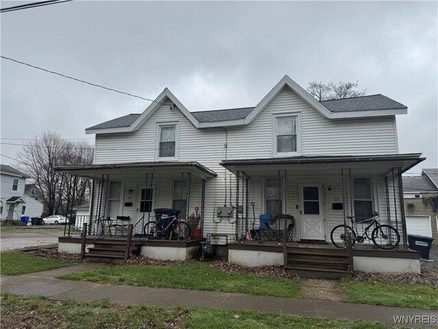 House for sale in Fredonia
