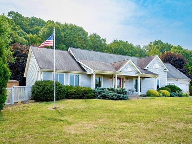 House for sale in Hosmer Corner, Southwick