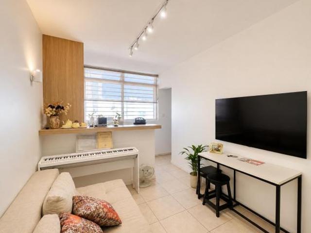 Apartamento venda em SQS 212, Plano Piloto