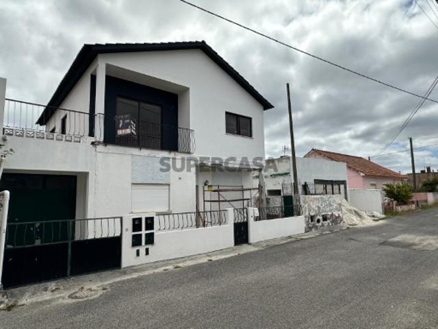 Casa venda em Marinha Grande, Leiria