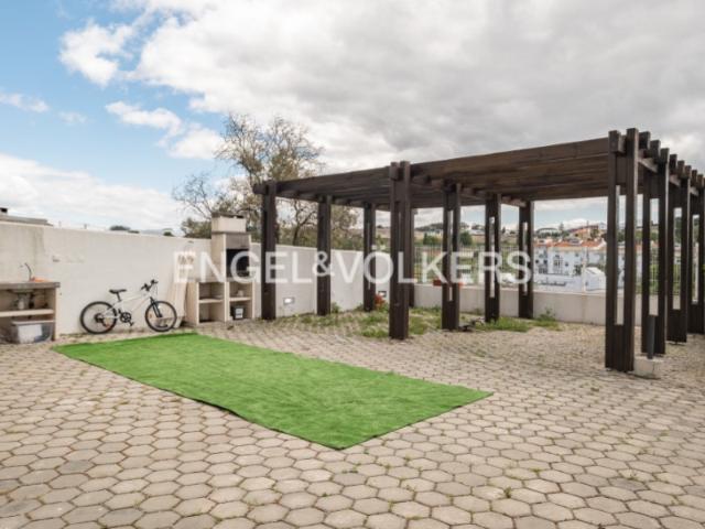 Casa alugar em Núcleo Urbano Histórico do Porto Salvo, Oeiras