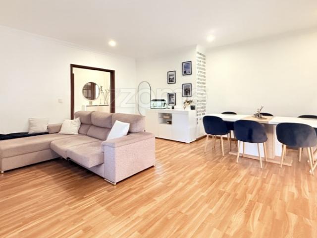 Apartamento venda em Centro Empresarial de Vermoim, Vila Nova de Famalicão