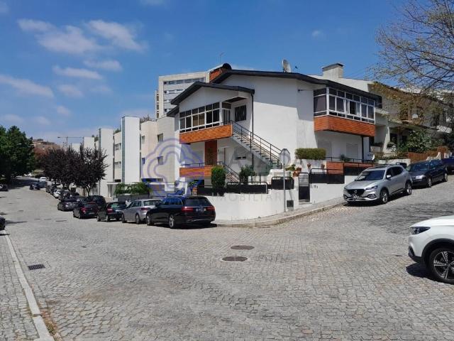 Casa venda em Maia, Gueifães