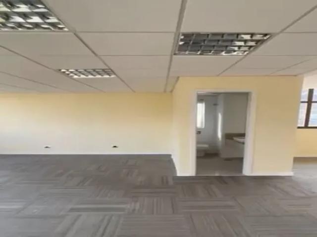 Ponto Comercial aluguel em Região Imediata de São Paulo, Região Metropolitana de São Paulo