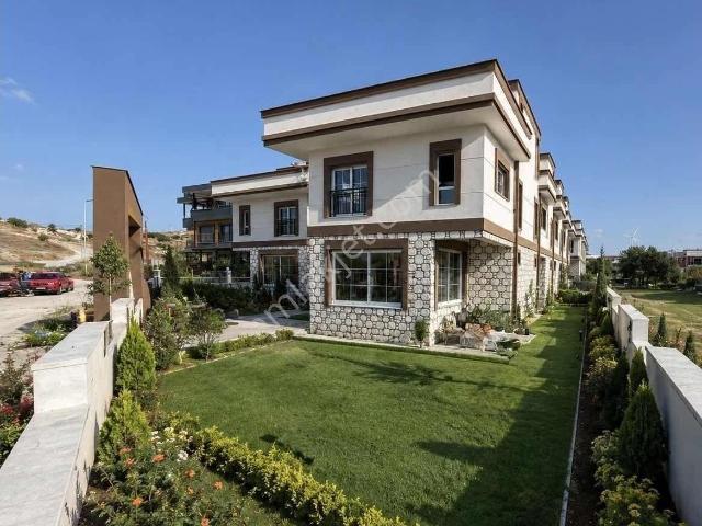 Dikili, İzmir içerisinde satılık Villa