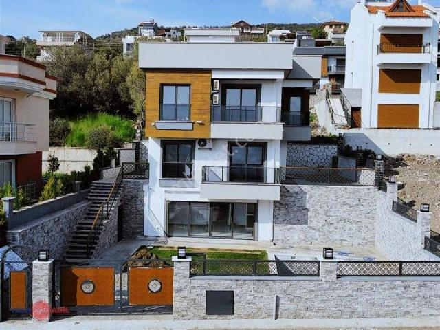 Dikili, İzmir içerisinde satılık Villa