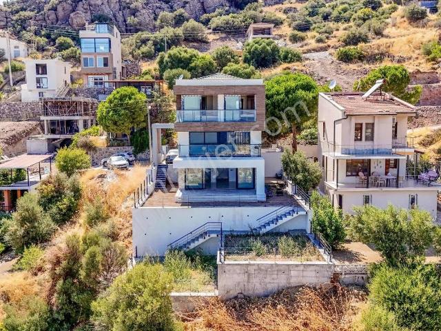 Dikili, İzmir içerisinde satılık Villa