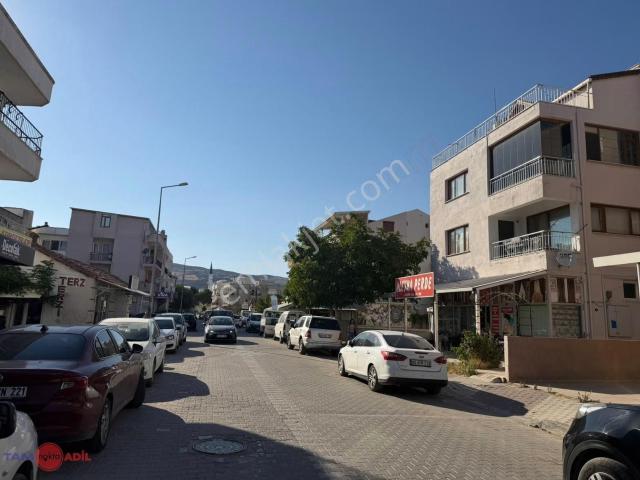 Dikili, İzmir içerisinde satılık mülk