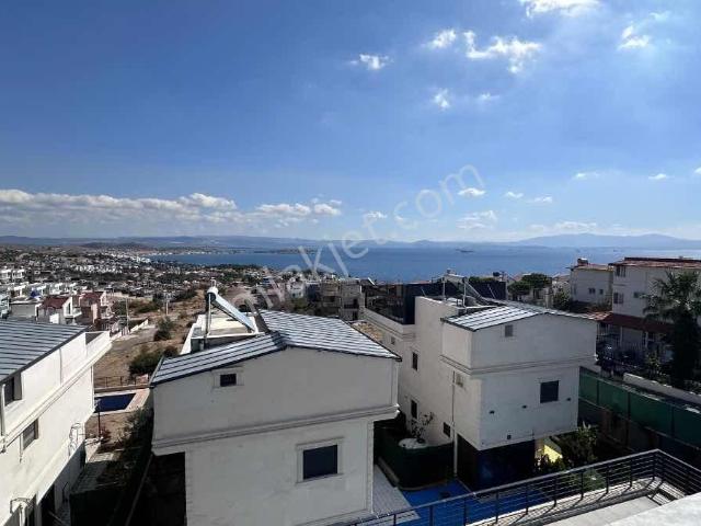 Dikili, İzmir içerisinde kiralık Villa
