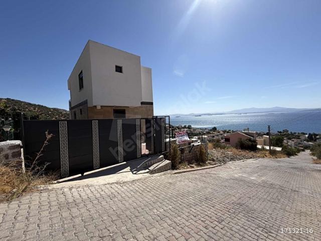 Dikili, İzmir içerisinde satılık Villa