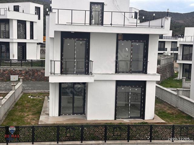Dikili, İzmir içerisinde satılık Villa