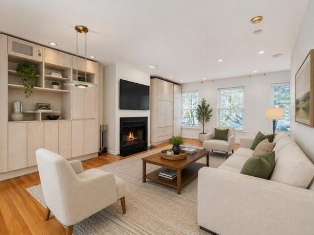 Condo for sale in West Roxbury, Boston
