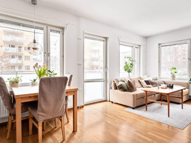 Bostad till salu i Solna, Stockholm