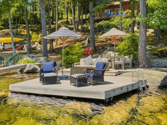 House for sale in Raymond, Maine