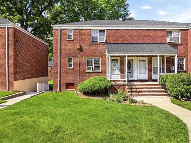 Condo for sale in Fort Lee, New Jersey