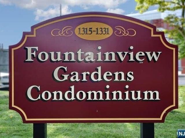 Condo for sale in Fort Lee, New Jersey