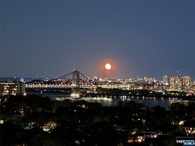 Condo for sale in Cliffside Park, New Jersey