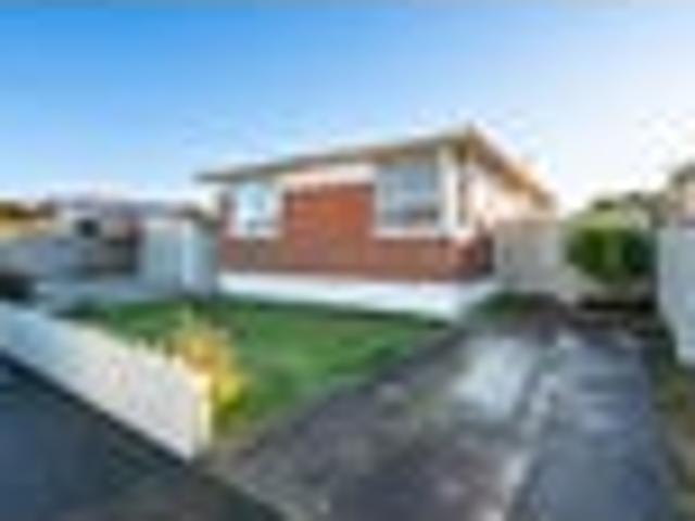 House for rent in Otakou